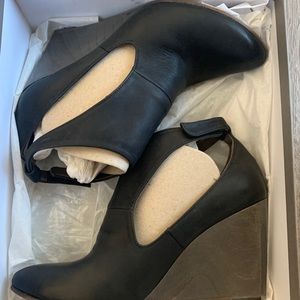 NWTB Coclico Jory Talla Booties 
Size 37